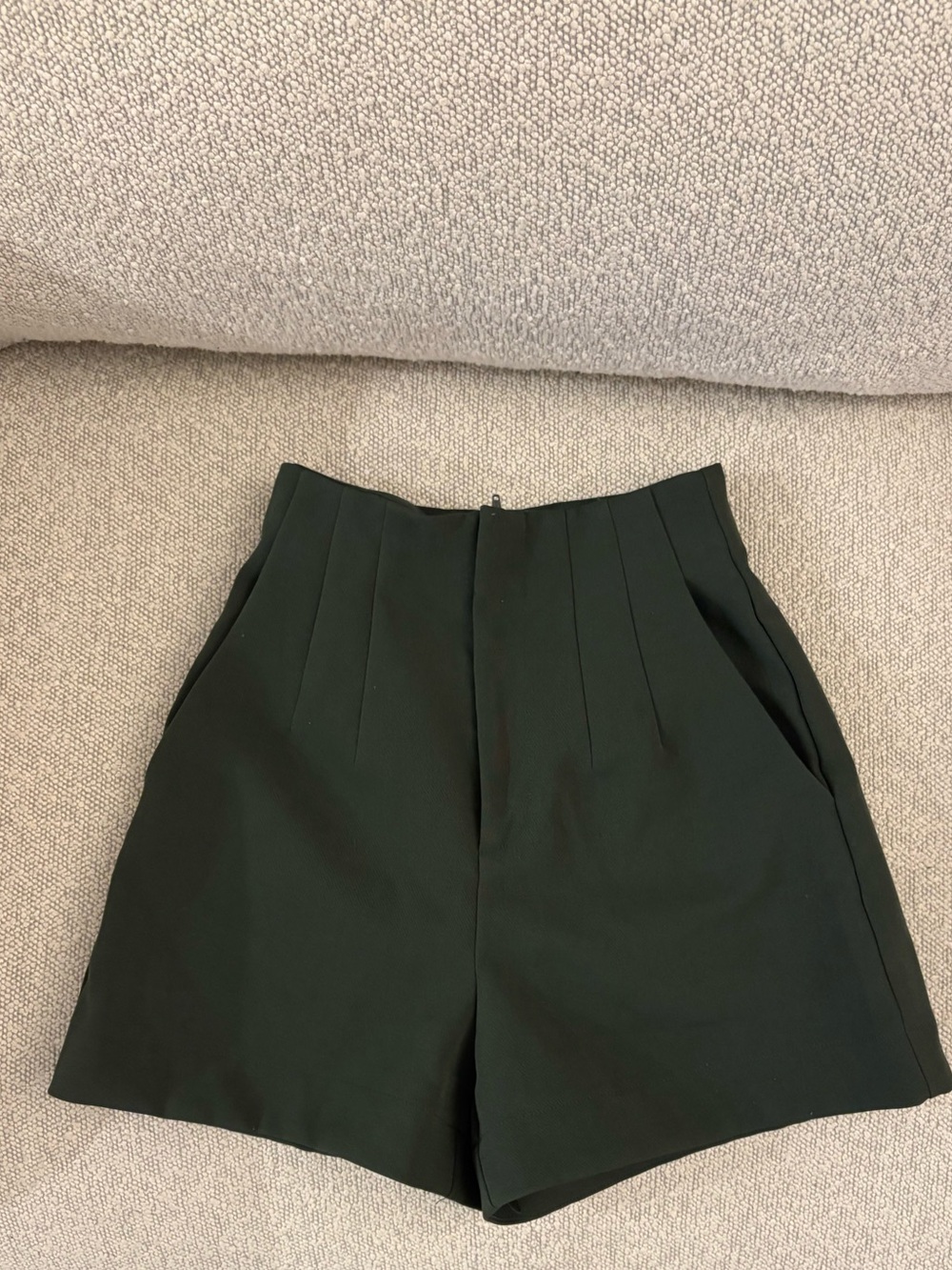 Love, Bonito Mitzi Pleated Tailored Bermuda Shorts — Dark Green, XXS